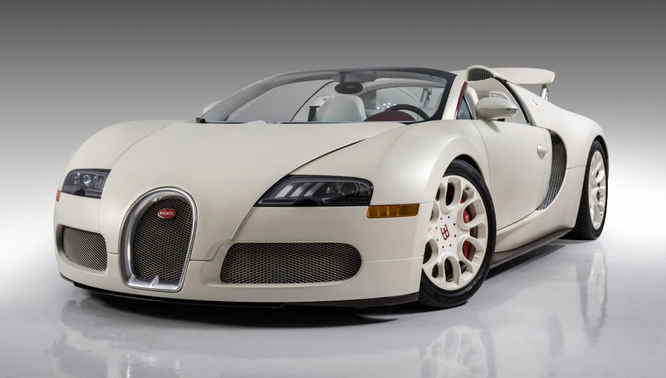 El Bugatti Veyron, Historia, lujo y velocidad