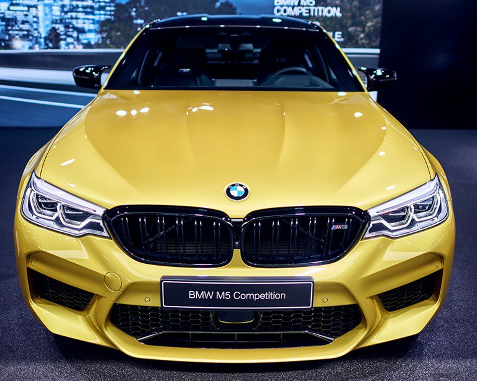 BMW M5 Competition Austin Yellow Metallic - Motor y Racing