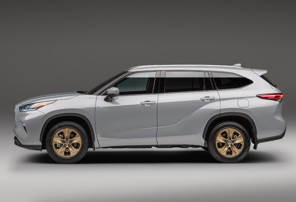 Toyota highlander 2022 фото