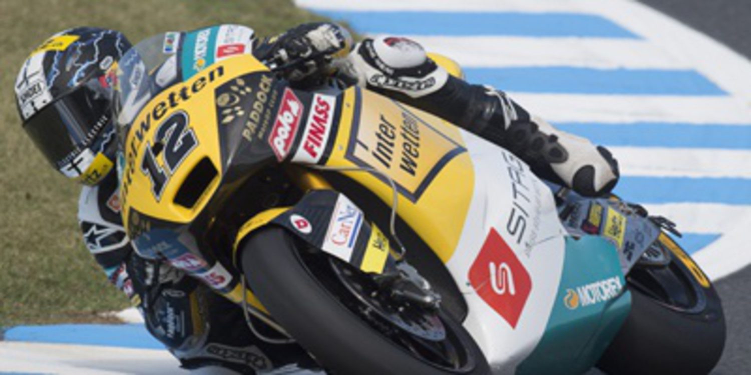 Thomas Lüthi gana en Moto2 al darse a la fuga en Japón