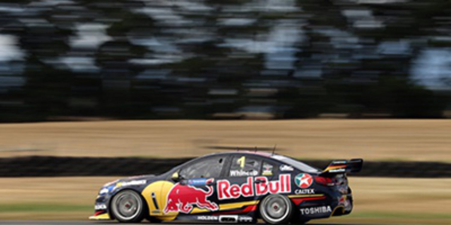 Tasmania 400: Jamie Whincup, pole y récord de pista